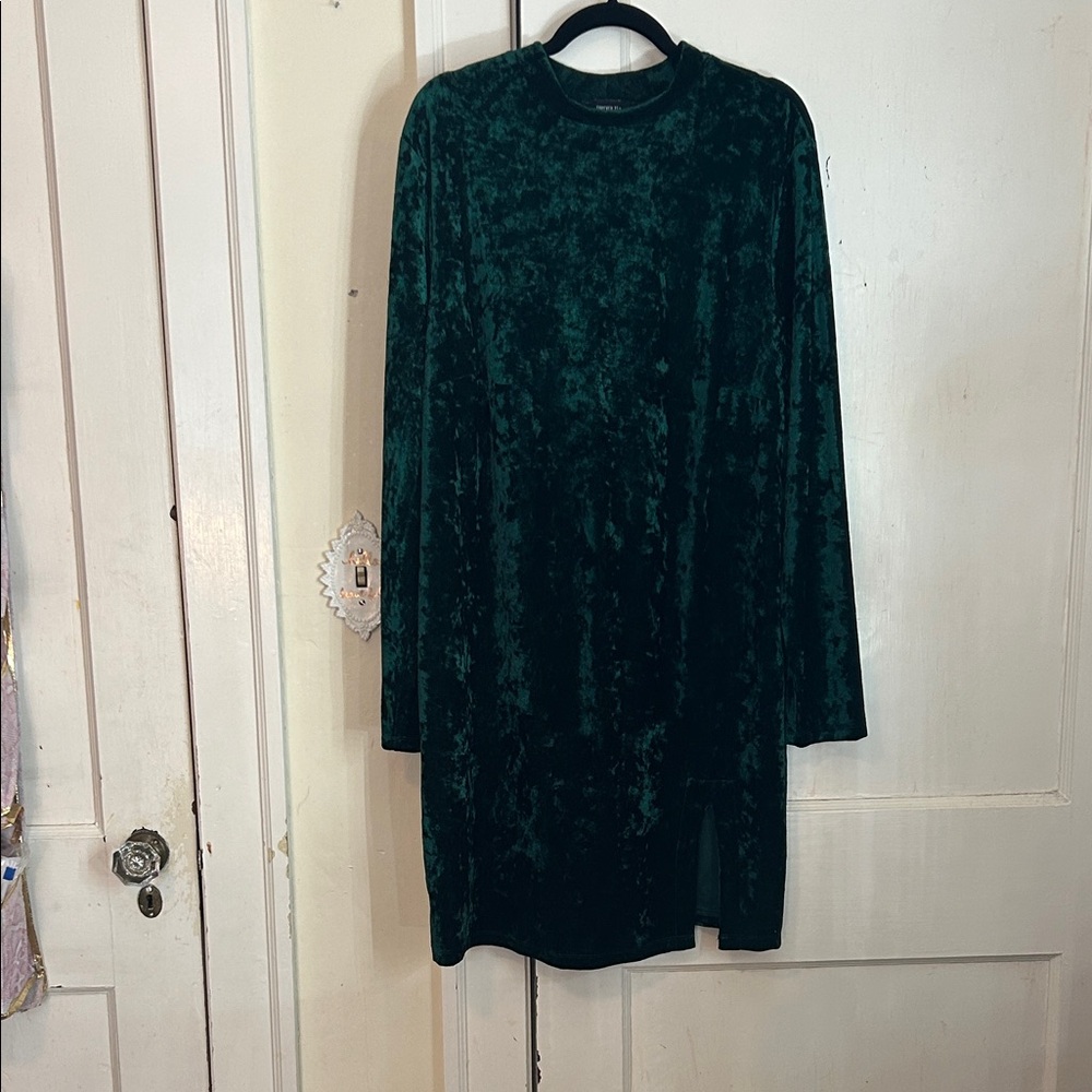 Forever 21 Deep Green Velvet Dress